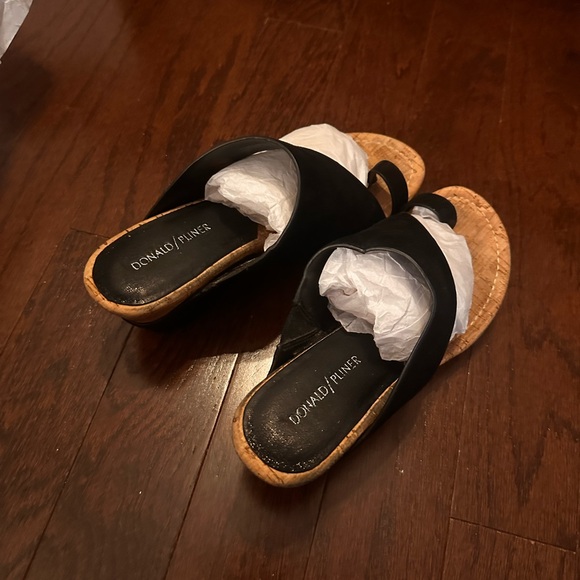 Women’s wedge shoes - Picture 2 of 4